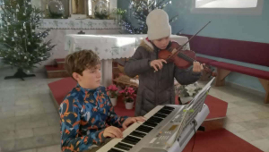 Štěpán doprovází i na klávesy