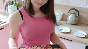 Natálka moc ráda peče